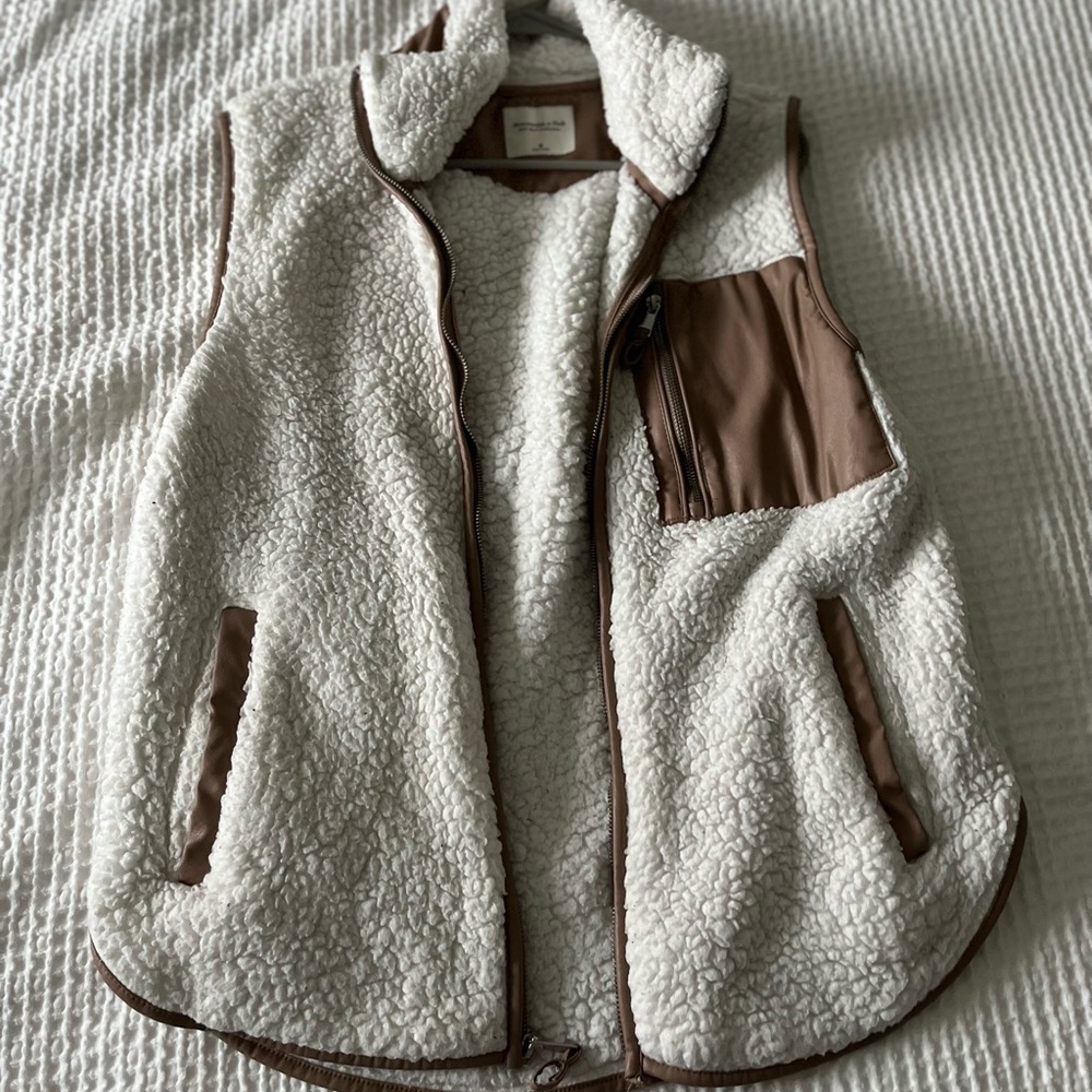 Sherpa Vest